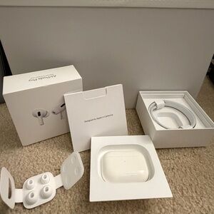 Apple AirPods Pro (with box and all accessories)